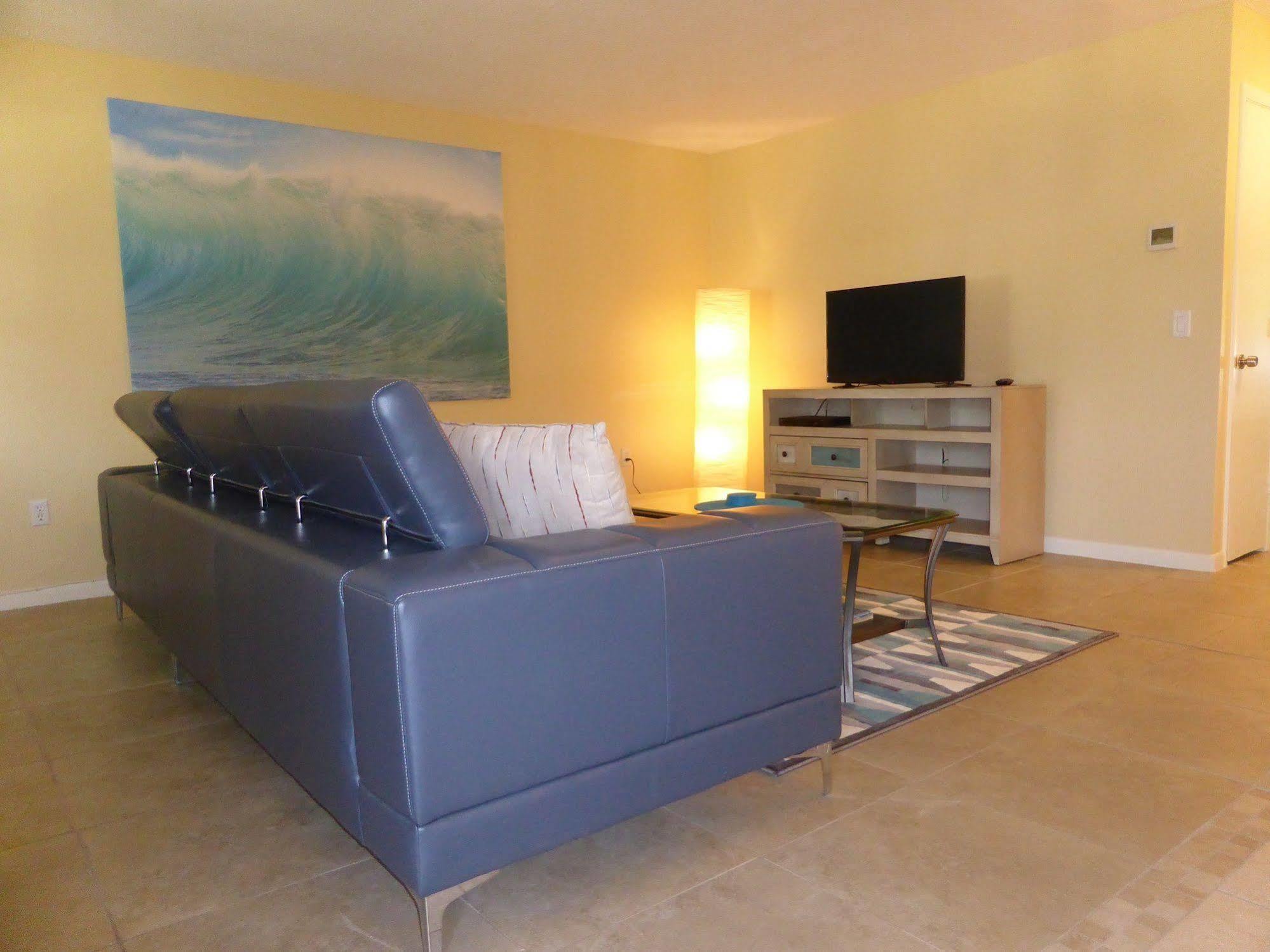 Englewood Bay Motel Esterno foto